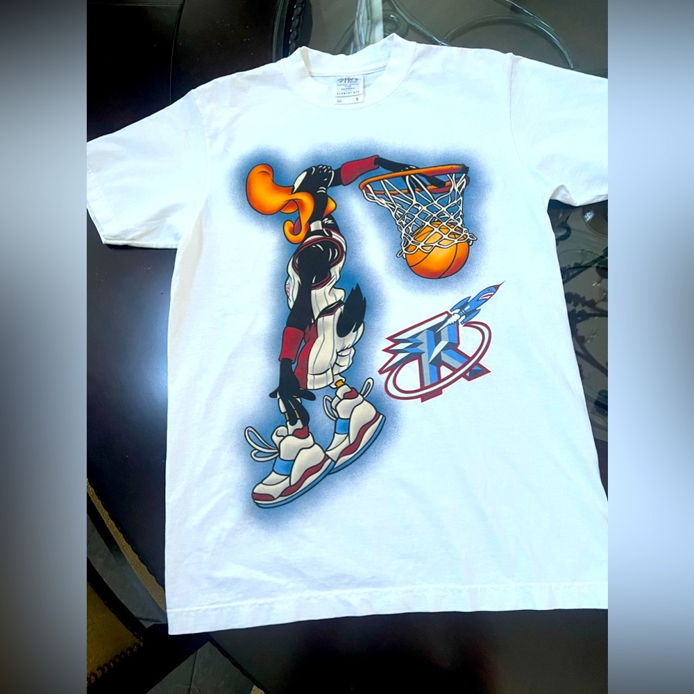 Shaka wear street wear essentials T-Shirt